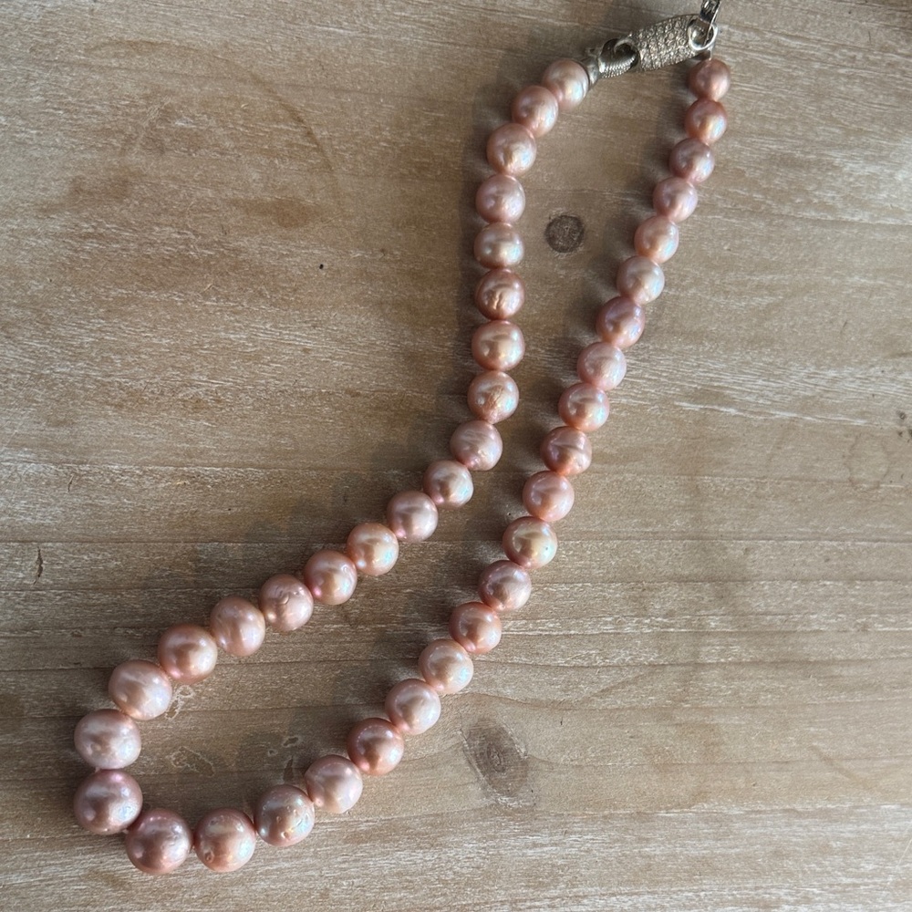 Elegant Pink Pearl Necklace